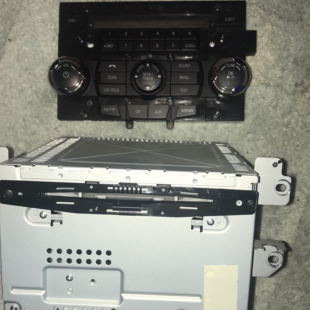 Fomoco S835Y CD338 Ford Fusion 2010 Stereo OEM Factory 2 piece XM aux cd